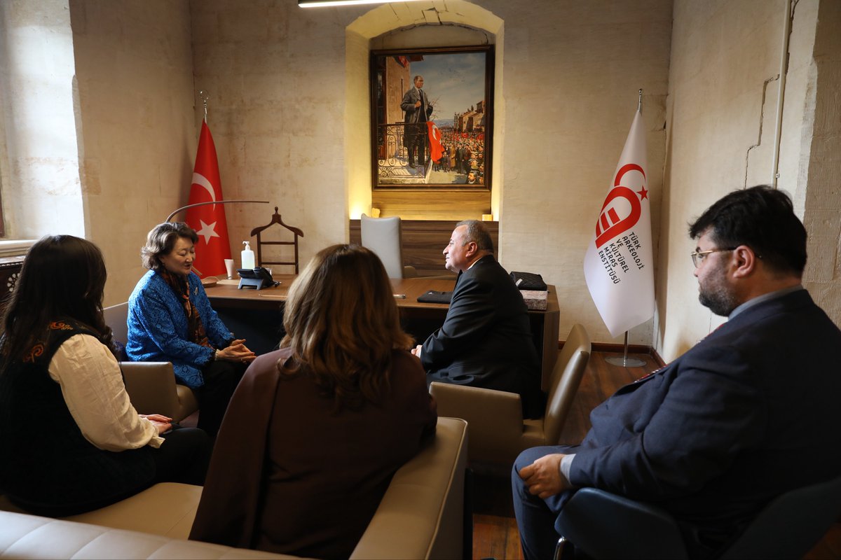 takmeorg's tweet photo. 1️⃣ Türk Kültür ve Miras Vakfı Başkanı Sayın Prof. Aktoty Raimkulova'yı Enstitümüzde ağırladık.
Türk dünyasının ortak mirasının korunması ve uluslararası alanda tanıtılması yönünde stratejik ortaklık imkanlarınının ve gerçekleştirilebilecek iş birlikleri olanaklarının gündeme… https://t.co/JAazOxijyy