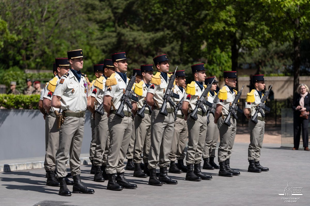 Gouverneur militaire de Paris (GMP) tweet media