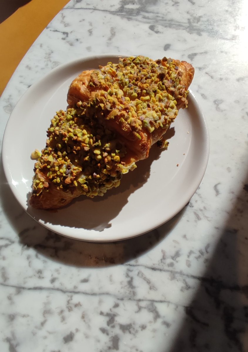 keithpp's tweet image. poor quality pistachio croissant Cornish Bakery #pastries #coffee #Cornhill #Lincoln