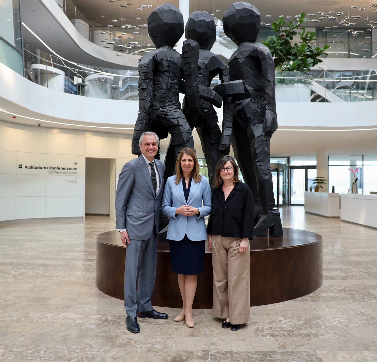 Danielle Smith tweet media