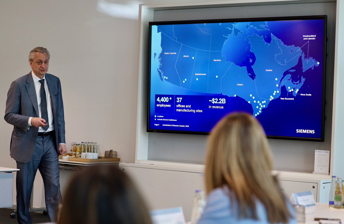 Danielle Smith tweet media