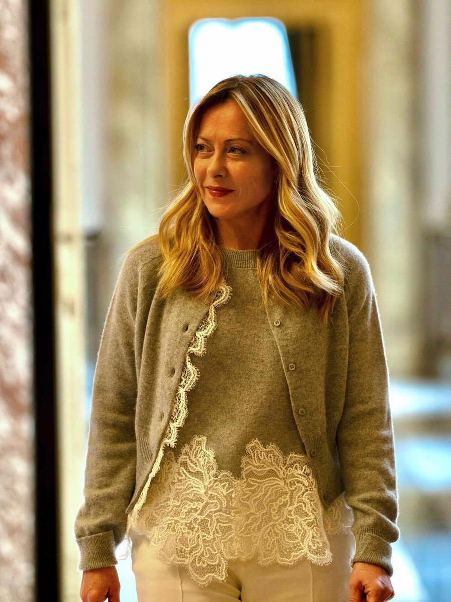 Giorgia Meloni tweet media