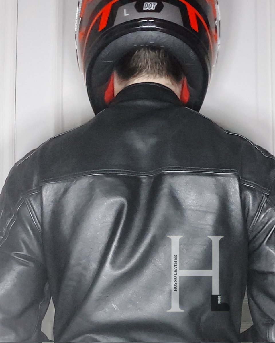 husnu_leather's tweet photo. Yang mau join grup helm fullface, silakan : https://t.co/Li0h9IbgXf. Grupnya terjamin positif 👍🏻 Butuh gathering area Semarang #leatherfetish #fullfacefetish #helmfullface #leatherphoto #leather #indonesia #leatheronX #fullfacehelmetonX #semarangleather #semarang #leatherman https://t.co/iQWc25aW70