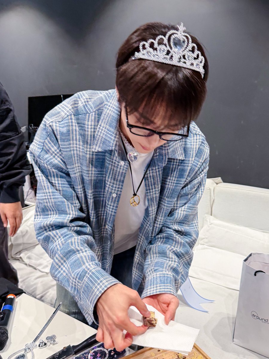 하이라이트(HIGHLIGHT) tweet media