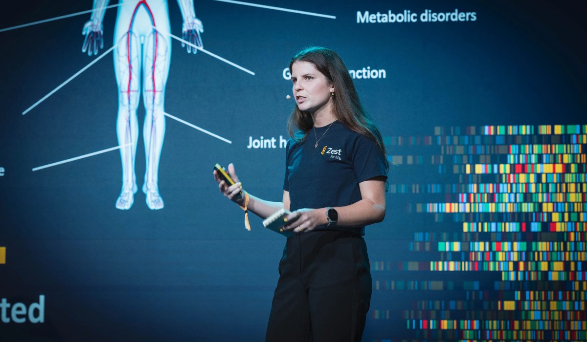 YoursCambridge's tweet photo. Congratulations to Dr Julia Cooney, recently named in @Forbes 30 under 30 2026 🎉From spotting a gap in cognitive decline research to partnering with @Cambridge_Uni, Julia is recognised for her work on the early detection of cognitive decline and dementia. https://t.co/z2ugaFKXVh