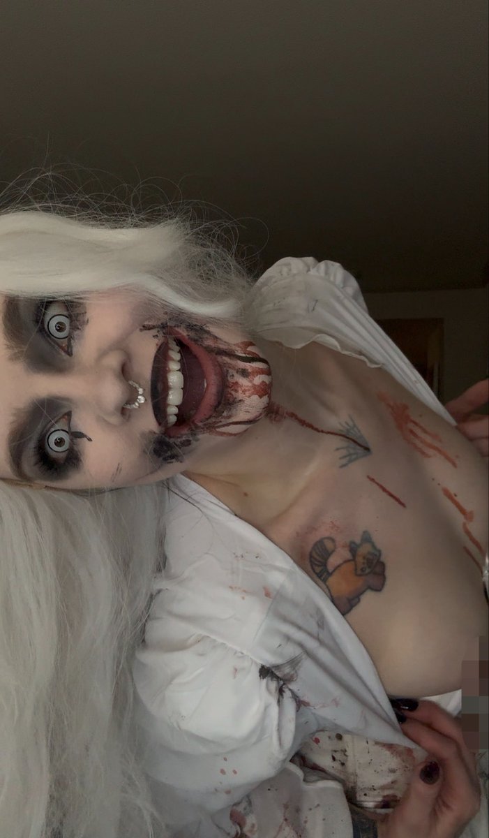 sabrina sins tweet media