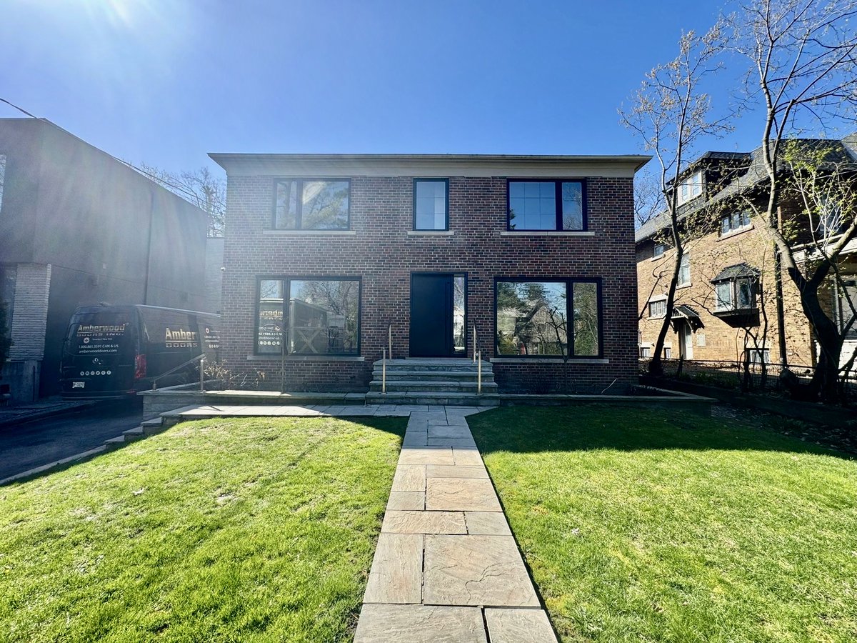 AmberwoodDoors's tweet image. Very handsome #custom *SOLID* #mahogany @AmberwoodDoors #door with Black stain; High Performance glass; &amp;amp; 60” #doorpulls with Mortise deadbolt in Flat Black!
#doors   #madein 🇨🇦
💫
Contact amberwooddoors.com today!
416-213-8007 or 1-800-861-3591
🇨🇦 &amp;amp; 🇺🇸 Shipping