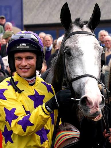 Il Etait Temps is a real star! ⭐️ 🏆

What a cracking champion he's become.