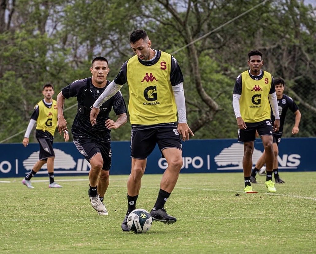 Sebas Cárdenas tweet media