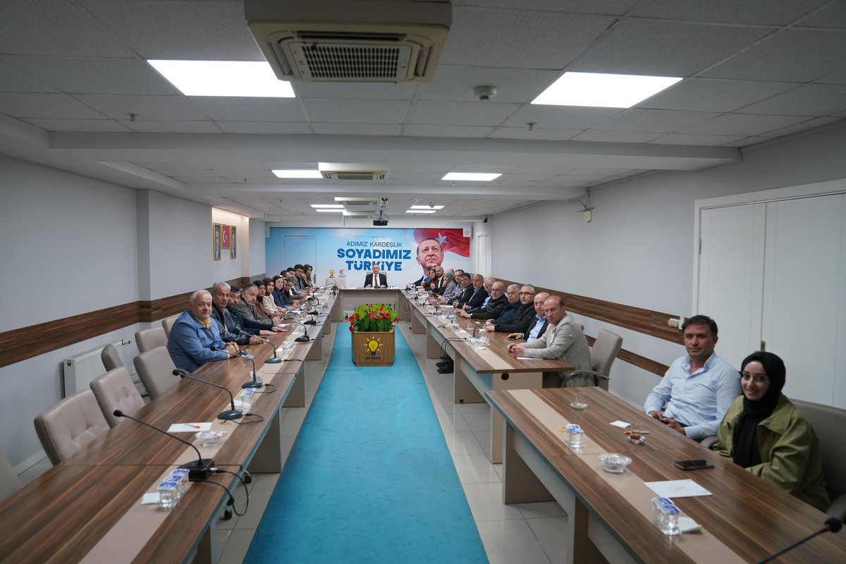 cetinkaya_salim's tweet photo. Haftalık Olağan Yönetim Kurulu toplantımızı gerçekleştirdik.

📍AK Parti Ümraniye İlçe Başkanlığı

@abdullahozdemir https://t.co/Z9AK9NfgHX