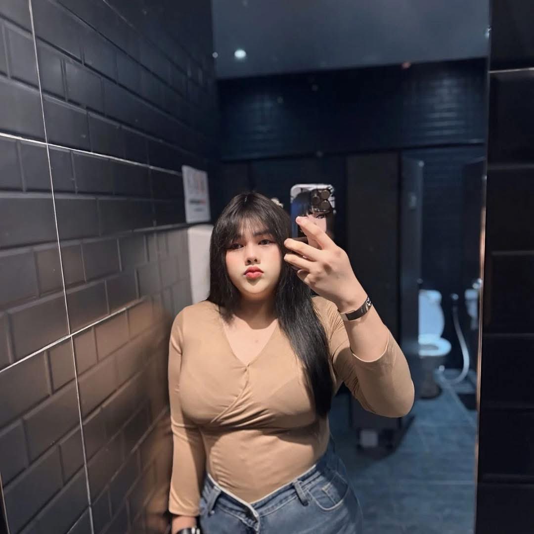 Baby moji tweet media