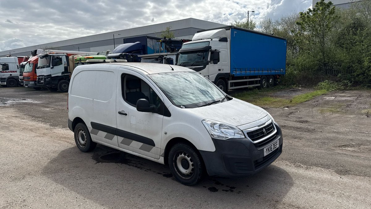 CVAAuctions's tweet image. We’ve got a huge selection of Council Direct Vans around our sites for our next Van &amp;amp; Car Auction. Don’t miss out!
✅ Open to traders &amp;amp; the public

📅 Thursday 30th April | 10am
📍Online Auction only

👉 cva-auctions.co.uk/auction/114
#VanAuction #CarAuction #CouncilVans #auction