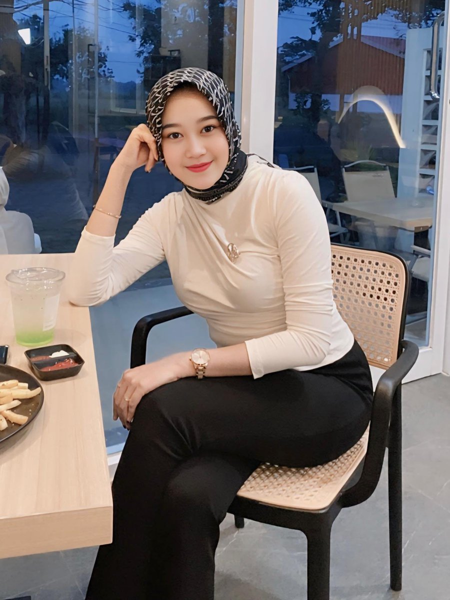หนูนา tweet media