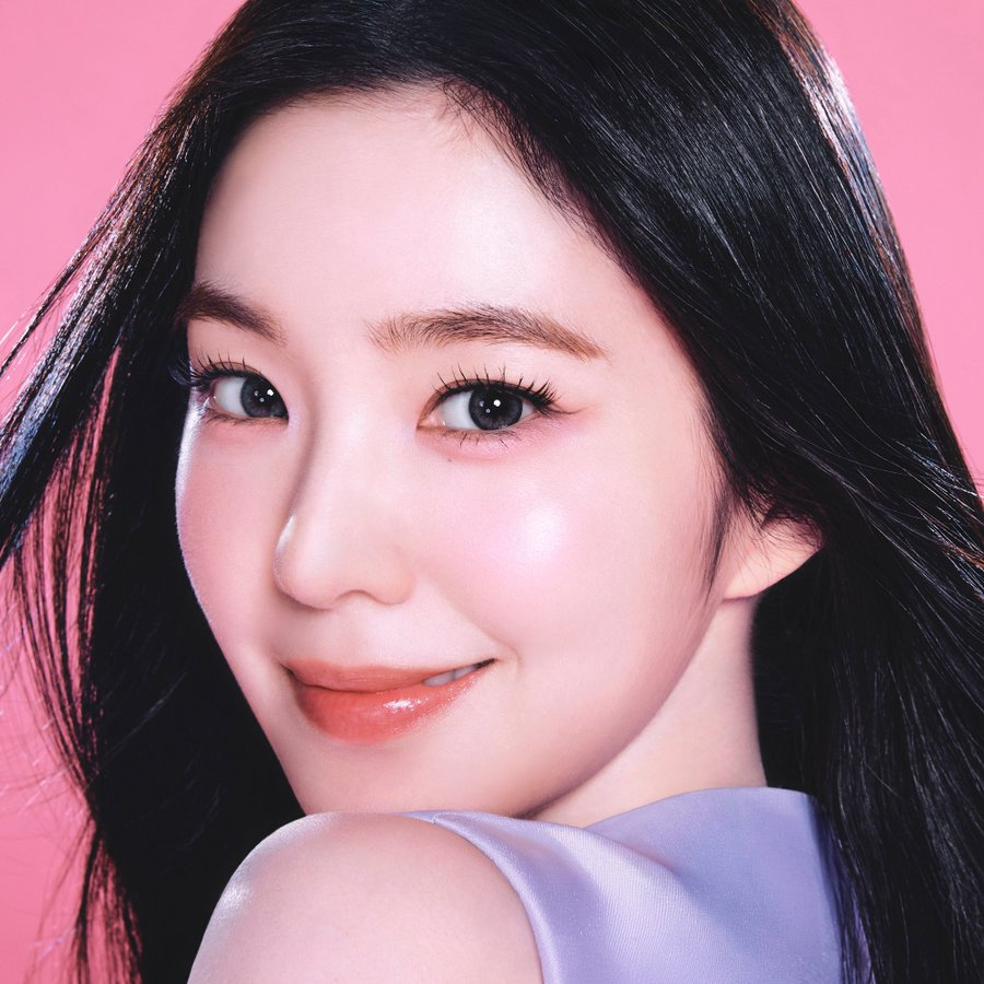_Kpop_Stats_'s tweet image. #IRENE has sold 600,000 copies on Hanteo with all her albums.