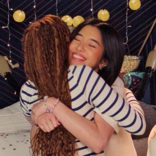 slutforsophiaz's tweet photo. just sophia having the biggest smile on her face while hugging manon https://t.co/PO0j7bTbGc