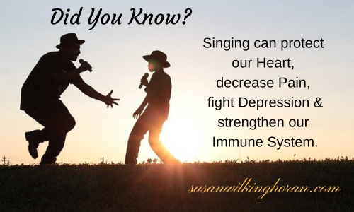 SWilkingHoran's tweet image. #Tuesday #Tips ~ Even if we #sing off key ~ It's a great way to protect our #health while having #fun! 🎼🎤 #musiclovers #MusicIsLife #wellness #wellbeing #HealthHabits #singing #writingcommunity #authors #music #song