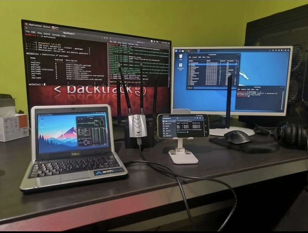 Anastasis_King's tweet image. Kali NetHunter: Mobile Penetration Testing Platform 📱

Kali NetHunter extends Kali Linux capabilities to Android devices, enabling portable security testing, network auditing, and analysis in a compact setup. 

#KaliNetHunter #CyberSecurity #MobileSecurity #Pentesting #InfoSec