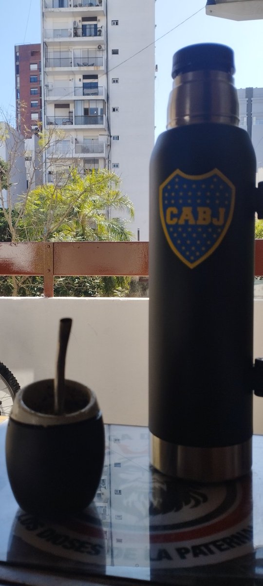 Bosteritus's tweet photo. El Mate y vos.
Soñemos juntos bebé.
#NocheDeCopa https://t.co/JWPREQNIYY