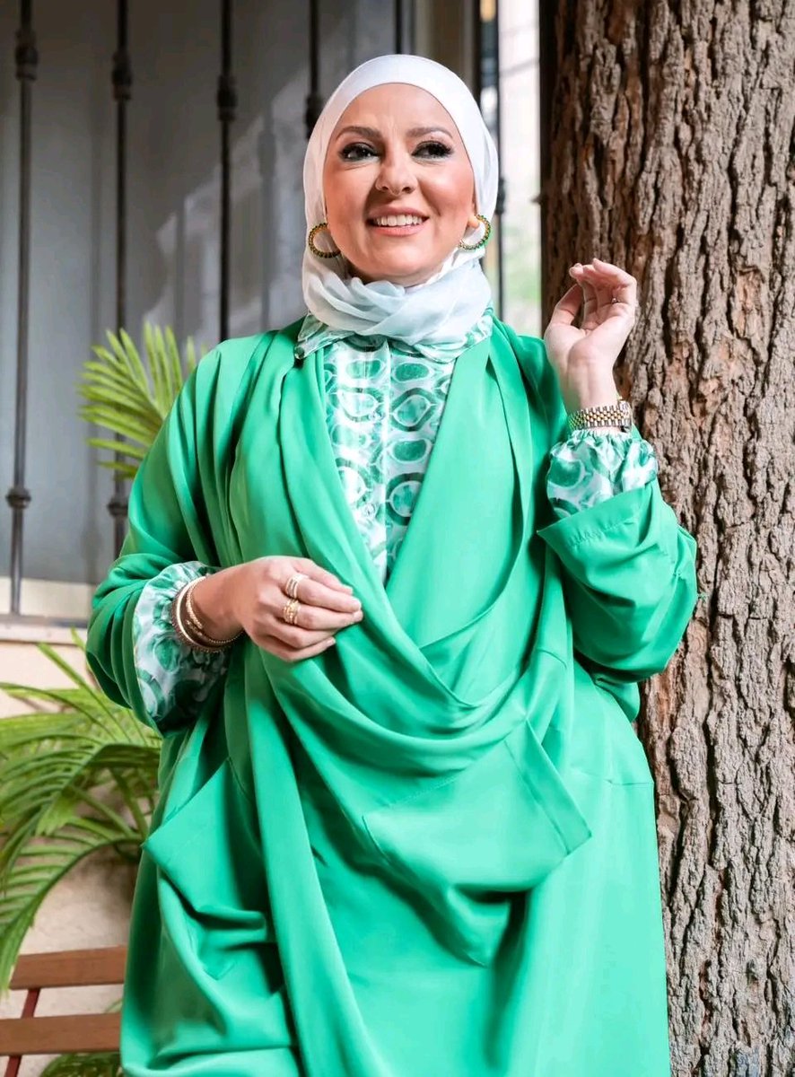 الداعيه والإعلامية دعاء فاروق tweet media