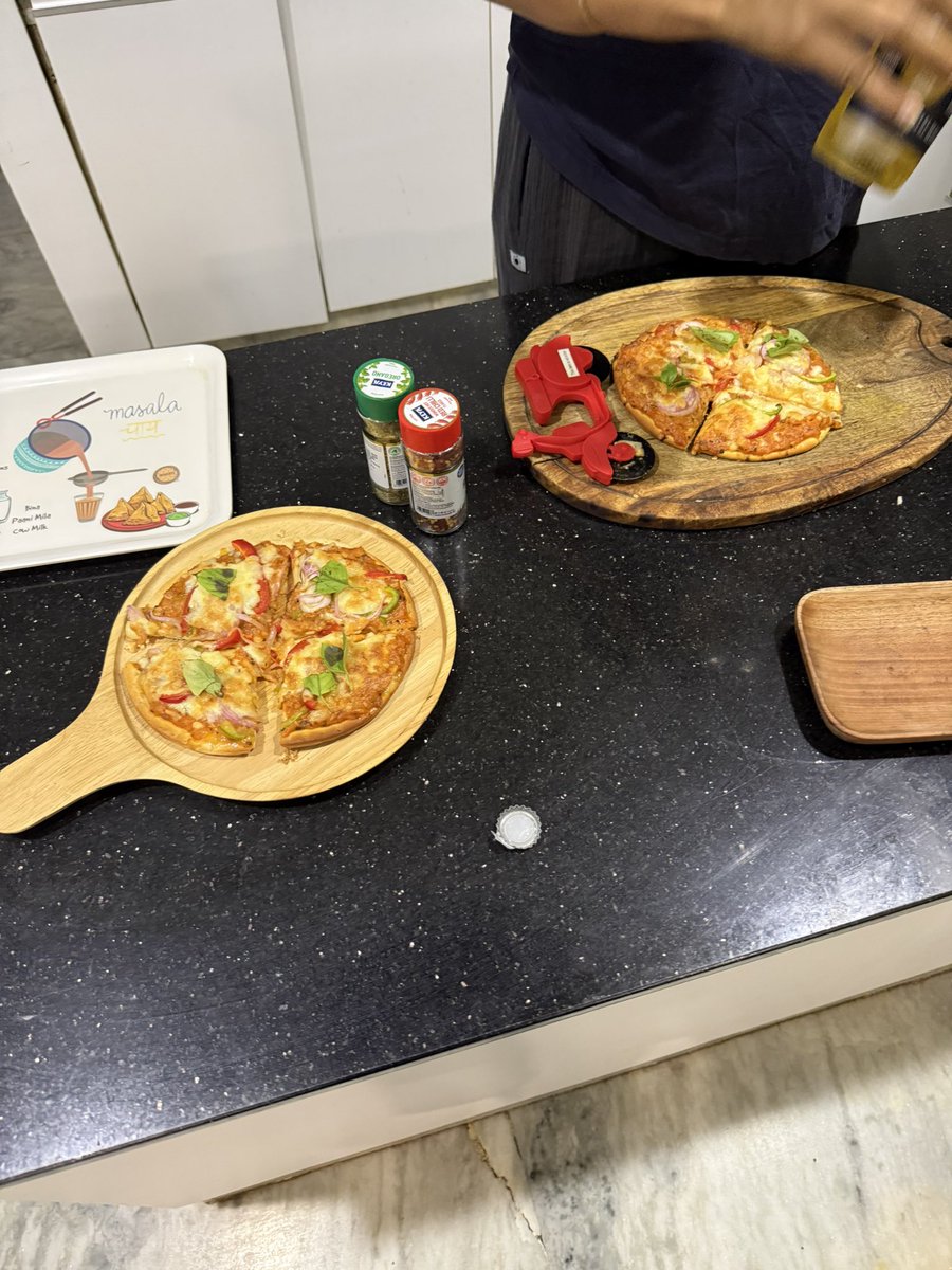 7viv10's tweet photo. The process of making food with your loved ones may be one of the most “whole”experiences of love and care. The chatter you have while you prep, the watching of your loved ones preparing certain parts of that particular meal exhibit these feelings. #careandlove #alovelikethat https://t.co/dxDJGkemZ7