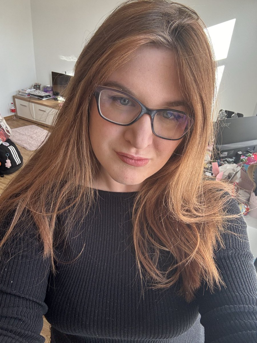 laurii💛🧸 tweet media