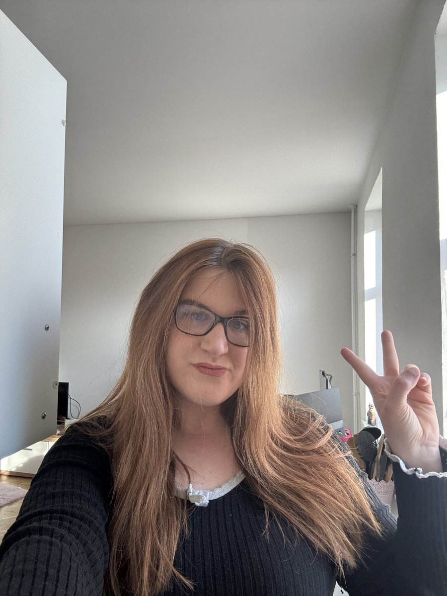 laurii💛🧸 tweet media