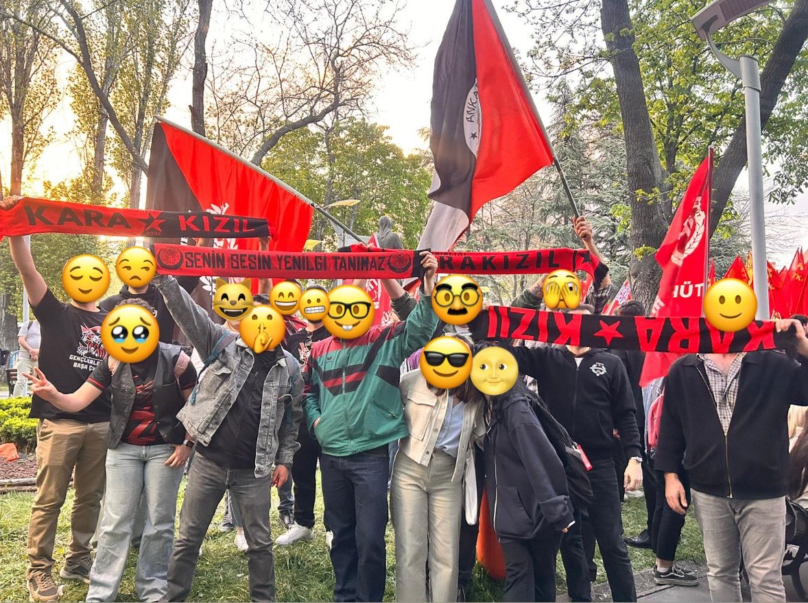 fckarakizil's tweet photo. Yaşasın Direniş✊
Yaşasın Zafer ✌️ https://t.co/VnTZN4coJ5
