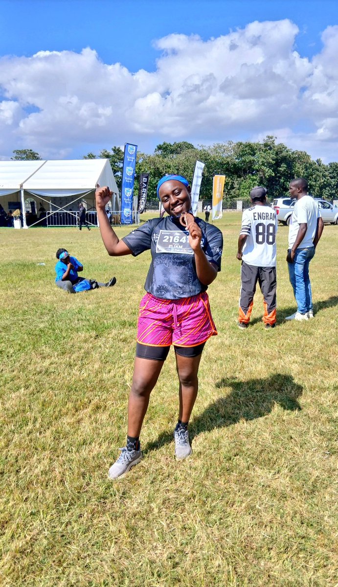 DidiChilongo's tweet photo. I set my mind to it, and I did it! 💪🏽 KK Marathon - 21.1KM 🏃🏽‍♀️🙌🏽

Honouring the legacy of Zambia's First Republican President and Founding Father, Dr. Kenneth David Buchizya Kaunda. 

Tiyende Pamodzi ndim’tima umo...🎶🎶

#OneZambiaOneNation 
#KKMarathon https://t.co/G0xTEYdgSL