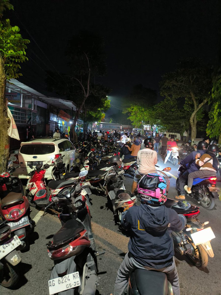 🐻🐻 tweet media