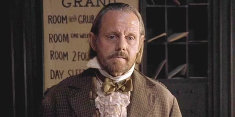 evangrizlon's tweet photo. It's EB Farnum Tuesday. Everybody's palms should be sweaty, everybody should be trying to steal a buck here or there, everybody is lying to each other https://t.co/v2i2bnAalK