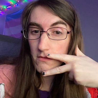 ꓕNIOԀꓤƎ⅁⅁Iꓤꓕ tweet media