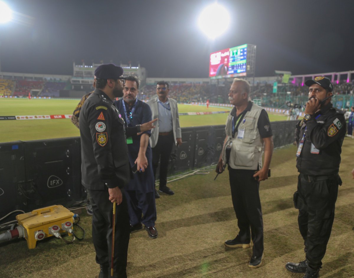ssusindhpolice's tweet image. Strict security arrangements have been placed for the play-off match of Pakistan Super League (PSL) in National Bank Stadium.

#SSU | #PSL | #Security | #KarachiPolice | #SindhPolice