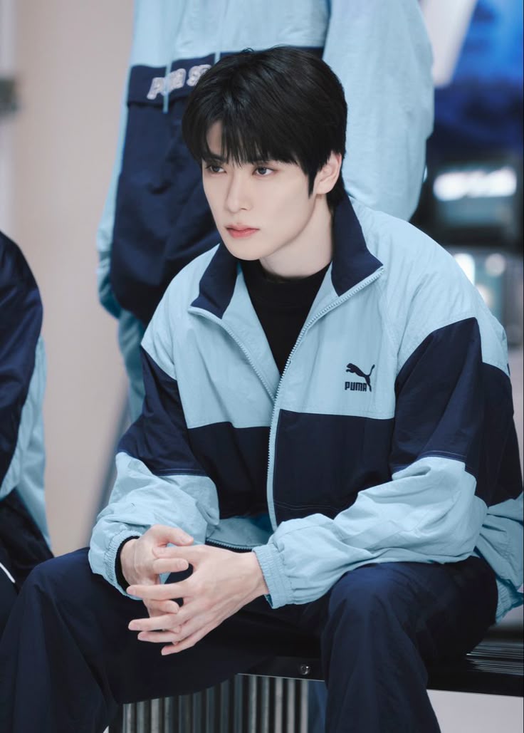 Artemisagarden's tweet image. - ̗̀ ❲ 𝐍𝐞𝐰 𝐩𝐨𝐬𝐭.  ➳ ᴴᵒˡᵈ ᴼⁿ ﹝#Moon﹞: 

"Me gustaría pedirle un deseo a una estrella fugaz."