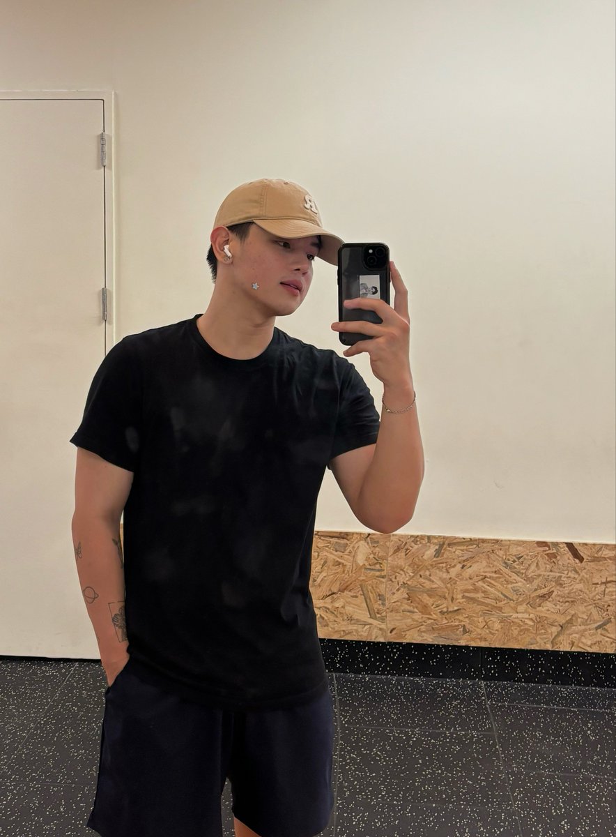 Rich Alvarez tweet media