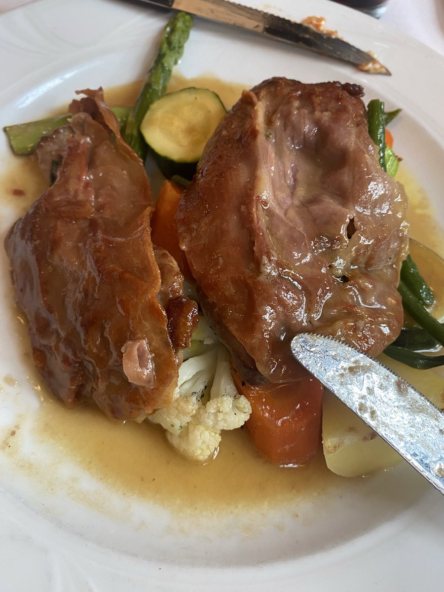 Seashel1919's tweet image. Ordered Saltimbocca🧡
Need to learn to say; no veggies please💯🥩😄😉

#carnivore