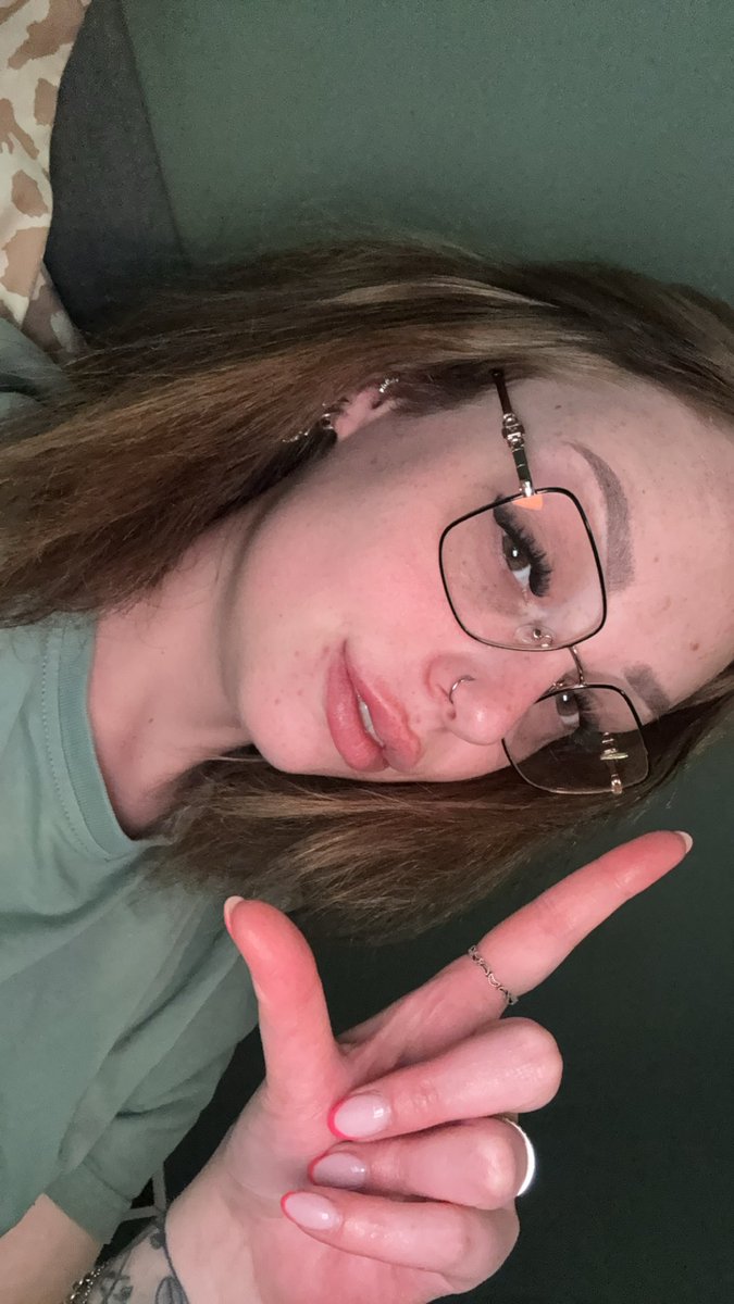 GoddessLin tweet media