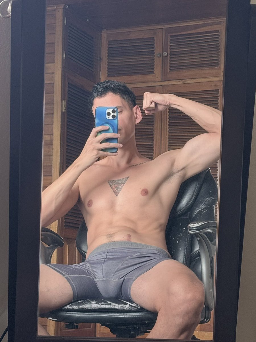 Javier tweet media