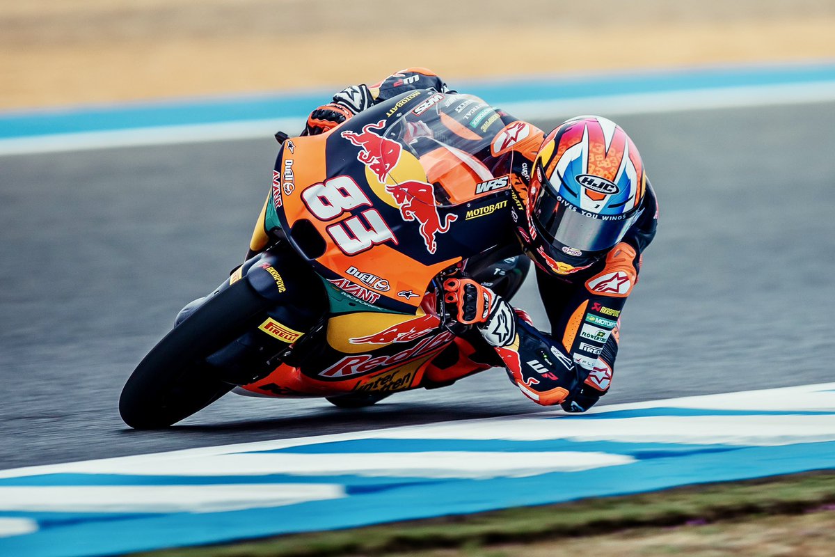 RedBull_KTM_Ajo's tweet photo. #Moto3 | Jerez Test
• 𝐏𝟐 | #AC83 (1:44.880 - 76 laps)
• 𝐏𝟑 | #BU51 (1:44.903 - 95 laps)
#JerezTest https://t.co/e2KO3QLtR0