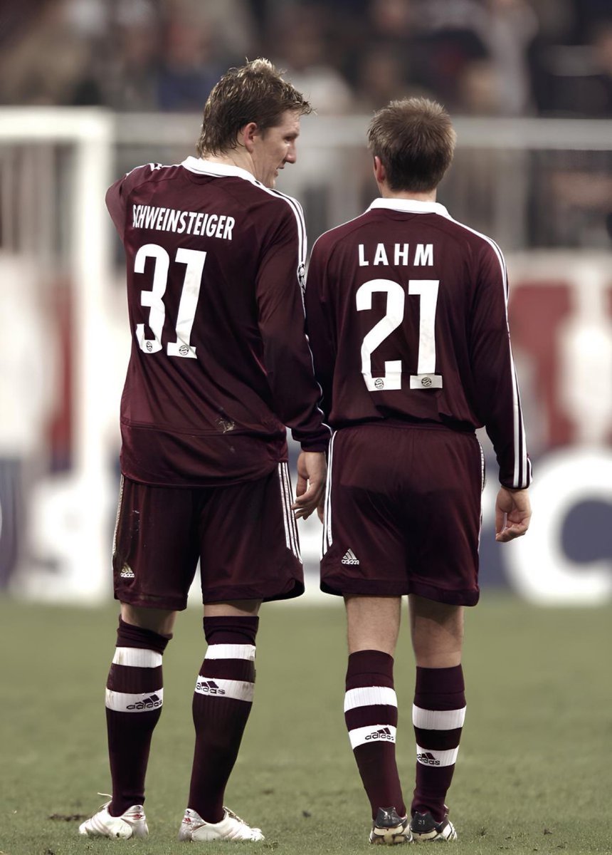 2000s Football ⚽ tweet media