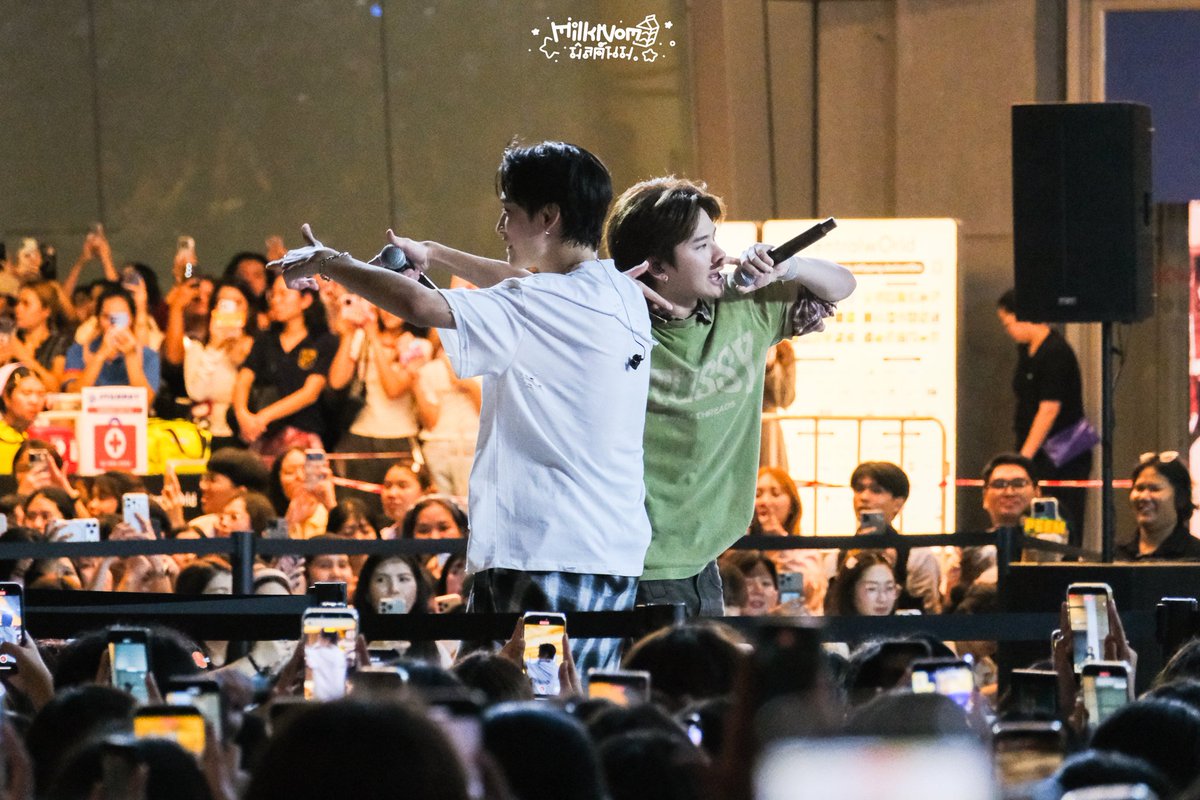 MilkNom🌨 tweet media