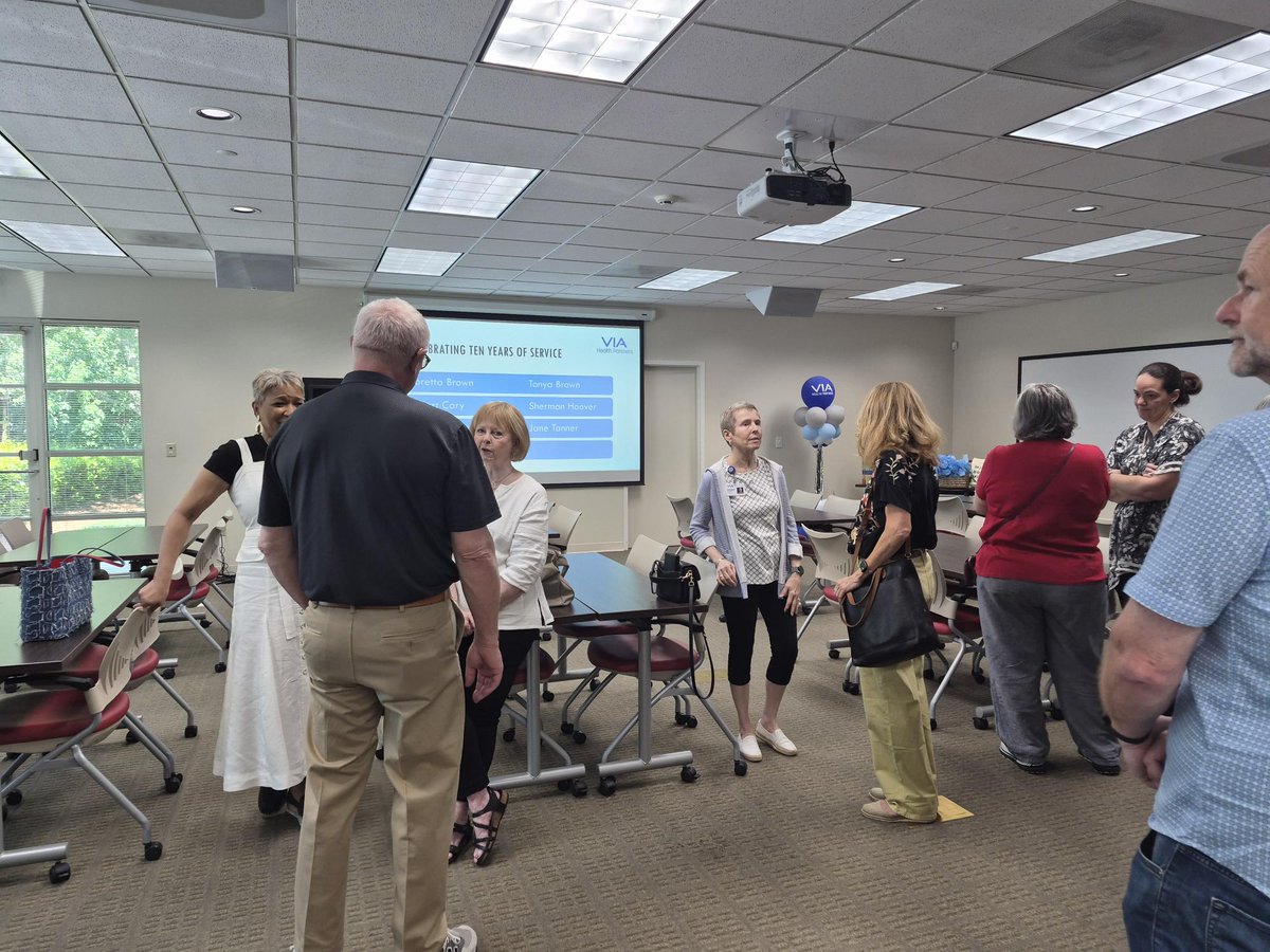 VIAHealthPartnr's tweet photo. We wrapped up a wonderful week with a delicious lunch for our final volunteer appreciation lunch. Thank you to Savory Moments Gourmet Catering for the beautiful spread. We love our volunteers and had the best week celebrating their time and talents!! https://t.co/Cf9VtqDPvc