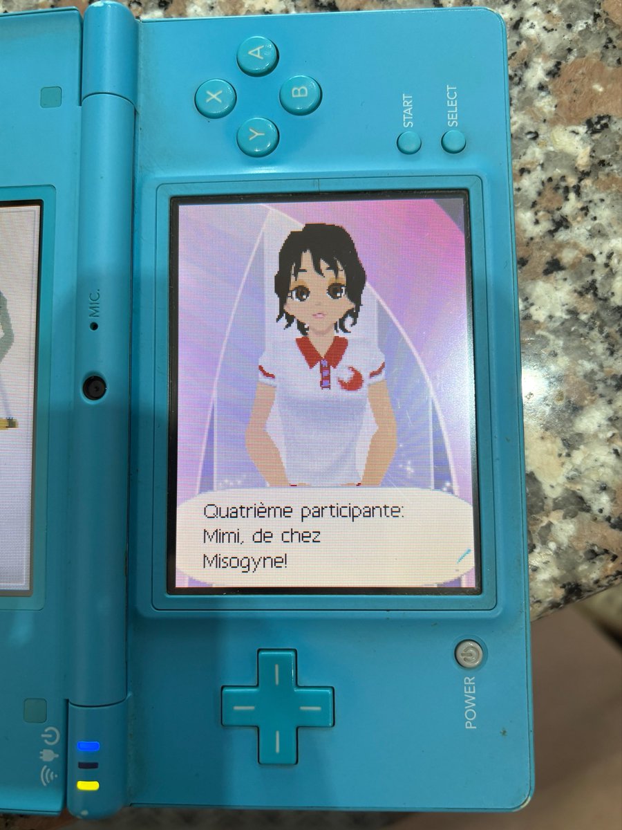 mealloww's tweet photo. qui joue à la maison du style https://t.co/1s74b2k10N
