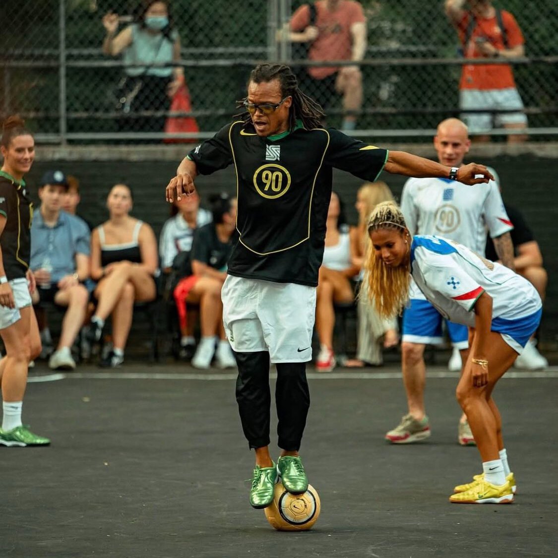 Edgar Davids x Total 90 😎
