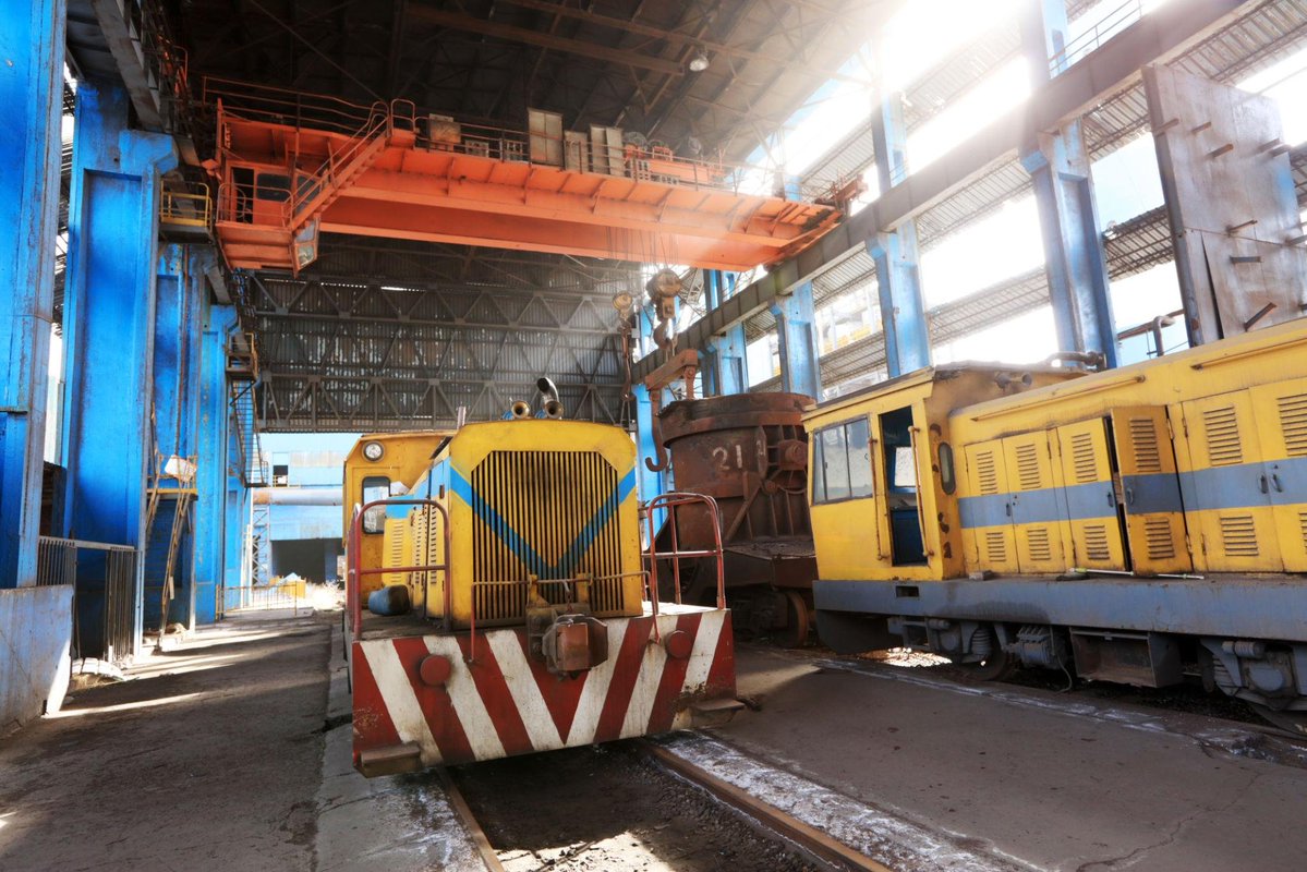 oopsallsolace's tweet image. Sorry about the radio silence, been out collecting references and wrestling with multiplayer code (up to 4P split in online per client 👀)

Not much visual progress to share just yet, but a lot is happening behind the scenes!!

More updates on Discord 👇
#LegionofHonorGame #indie