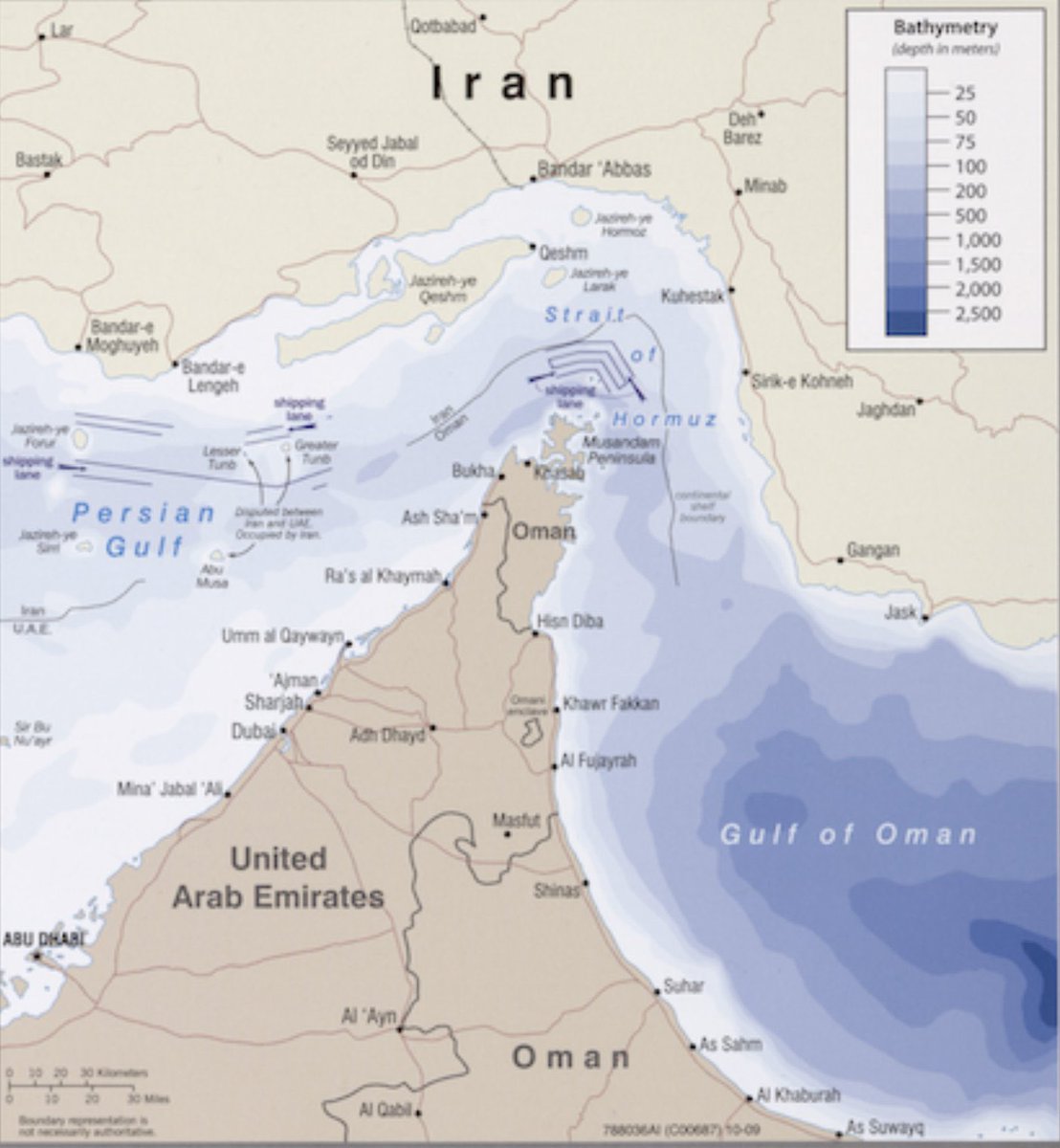 Los Emiratos Árabes Unidos tal vez sean el caso más interesante en un sentido de complejidad de análisis entre los siete árabes del Golfo. Hoy los Emiratos Árabes Unidos anuncian su salida de la OPEP en el cortísimo plazo, a partir del 1 de mayo próximo.

Los EAU son eso que se