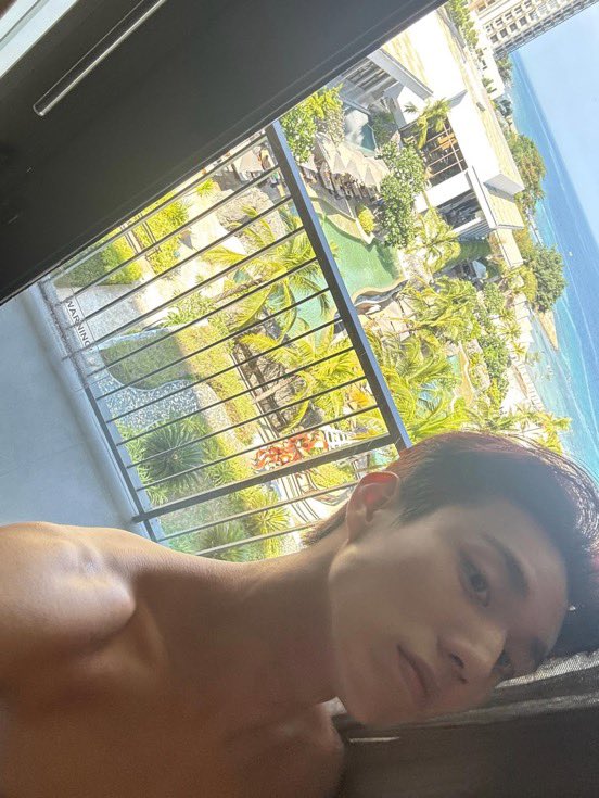 🦖 slow dm. tweet media