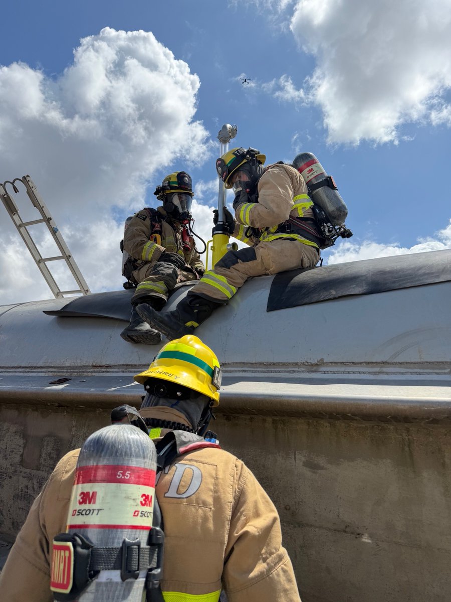 Huntington Beach Fire Department tweet media