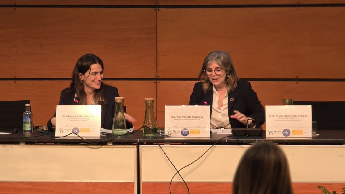 <a href="/PiliCancela/">Pilar Cancela/❤️</a> <a href="/DelegGobCVA/">Delegación del Gobierno en la Comunitat Valenciana</a> <a href="/pilarbernabe/">Pilar Bernabé /❤️</a> <a href="/SubGobVALE/">Subdelegación del Gobierno en Valencia</a> <a href="/JoseRodrJ24/">Jose Rodriguez</a> 🔘 Durante esta jornada informativa en #Valencia la SEM, Pilar Cancela, y la SD General de Régimen Jurídico, Ainara Dorremochea, han aclarado criterios y respondido a preguntas y dudas sobre el proceso de la #regularización extraordinaria
