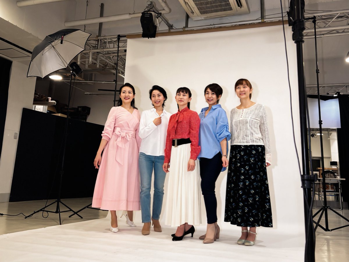 bivas2full's tweet photo. ＼情報解禁／
#アクティブハカタ プロデュース
美VA♡FULL -ビバフル- 始動🔥
https://t.co/xCTOqB0ePn

▼メンバー
#石本愛 #渡辺貴子 #川村みら乃 #板倉庸子 #ゆか

楽しい時間、はじまります！

#ビバフル
#熟ドル
#昭和の日
#429の日 https://t.co/B73CVvDjLL