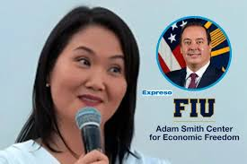 PedroGalvanGam's tweet photo. ¿Por que no debes votar por Keiko Fujimori? Porque está al servicio de los intereses de los EEUU y en contra de los intereses del Perú. Es entreguista y traidora a la patria. Para traicionar al Perú, EEUU ya le pagó $45 mil, según Carlos Díaz-Rosillo, exasesor de Trump. https://t.co/443XToZpqO